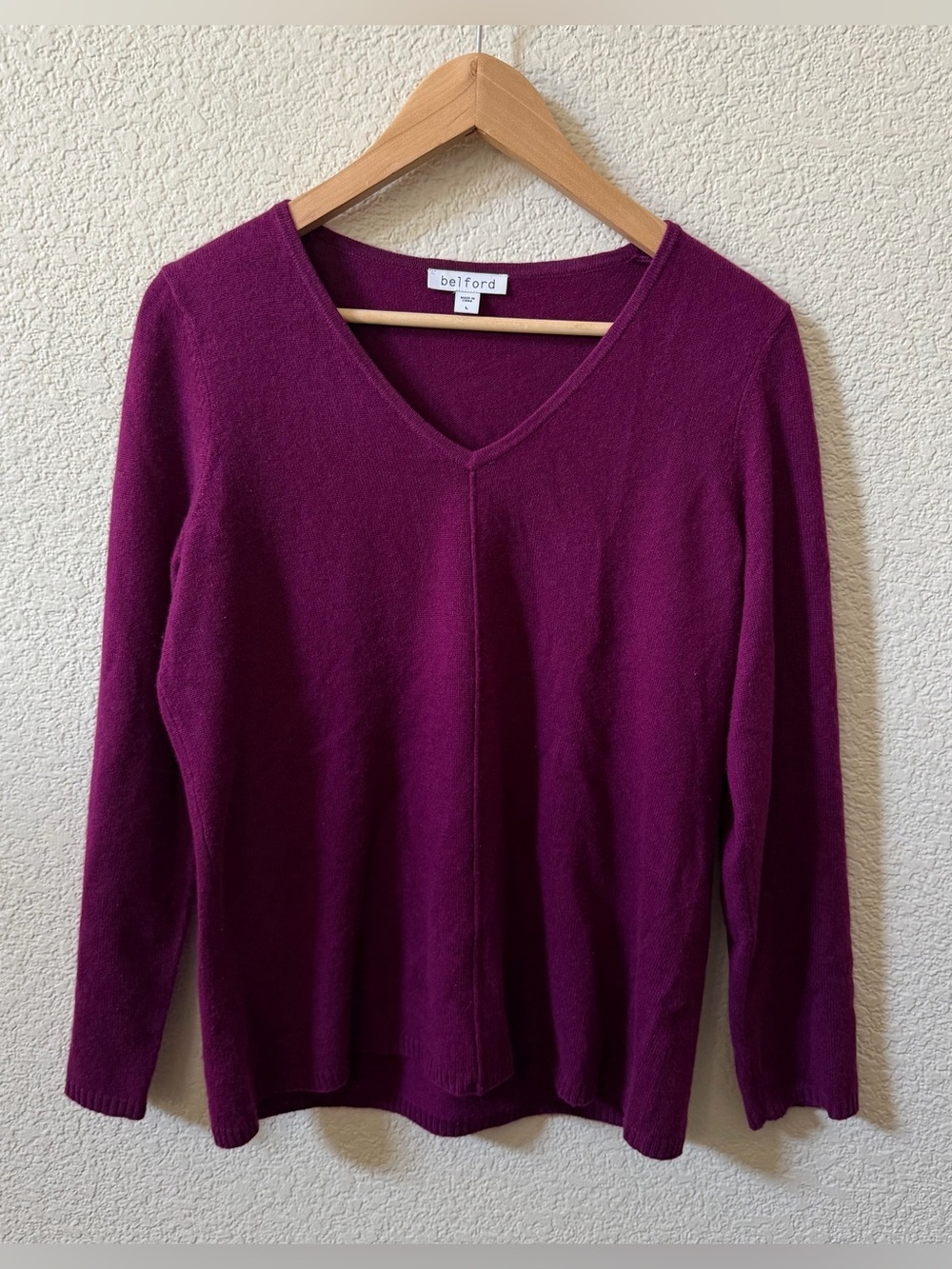 Belford Women’s Size Large 100% Cashmere V-Neck Sweater Lightweight Wine Purple